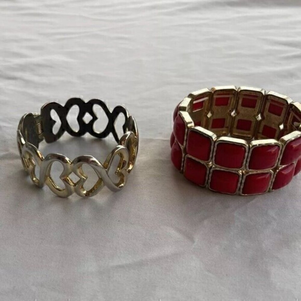 Vintage Stretch Bangle Bracelet Cream Enameled Red Hollywood Two Costume Jewelry